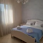 Apartment Divina *