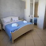 Divina Apartment *