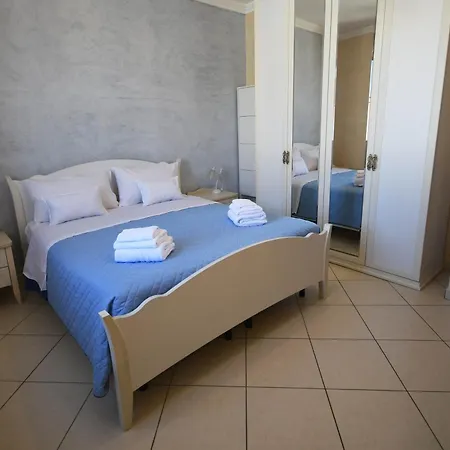 Divina Apartment *